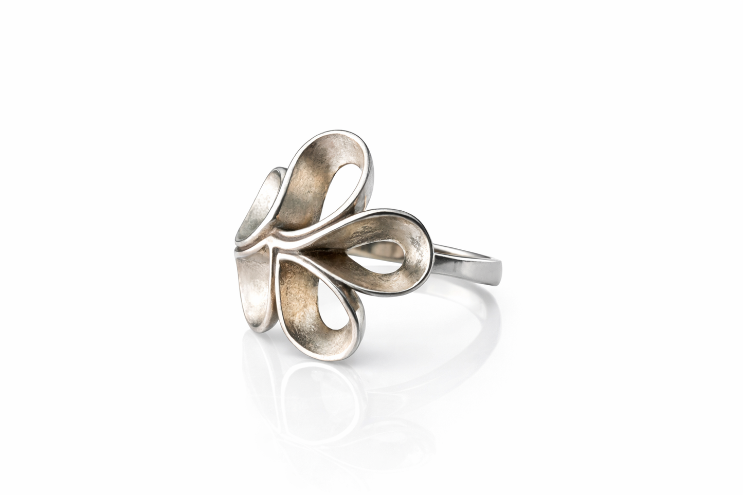 Handcrafted 925 Sterling Silver Sculptural Clover Ring
