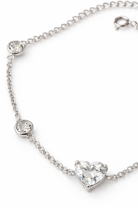 Diamond-Inspired Heart Bracelet in 925 Sterling Silver